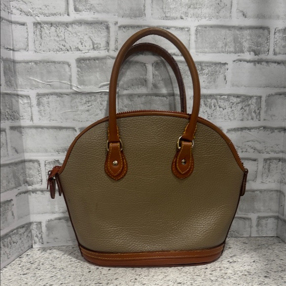 Vintage Dooney & Bourke All-Weather Leather Norfolk Satchel in Taupe - Picture 4 of 11